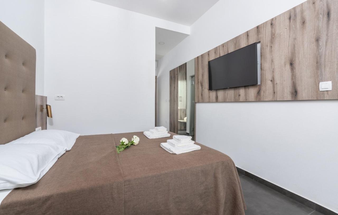 Residence Center B&B Materada Porec Luaran gambar